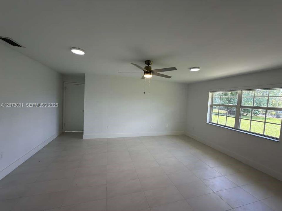 For Rent: $4,500 (4 beds, 2 baths, 2508 Square Feet)