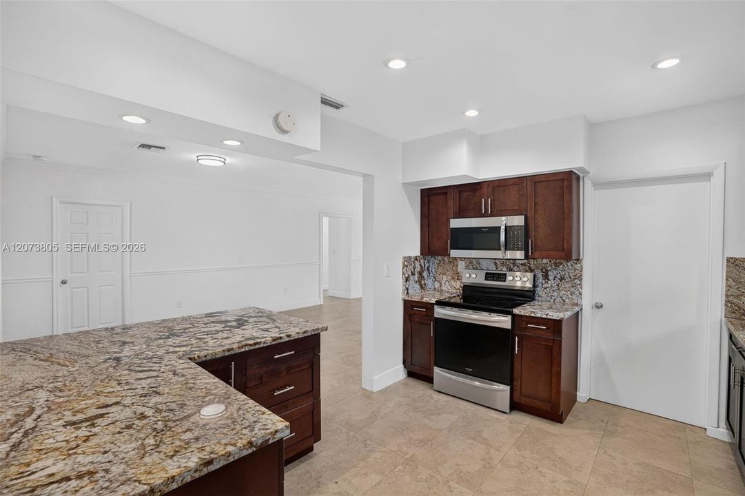 For Sale: $1,250,000 (4 beds, 3 baths, 2004 Square Feet)