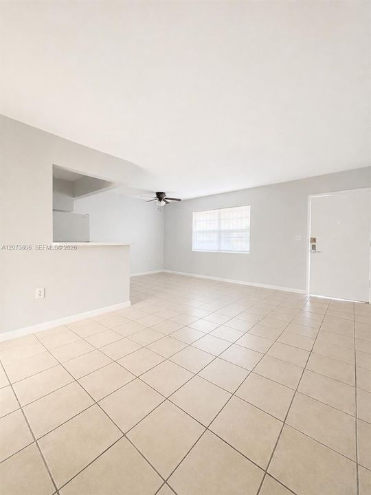 For Rent: $1,686 (1 beds, 1 baths, 583 Square Feet)
