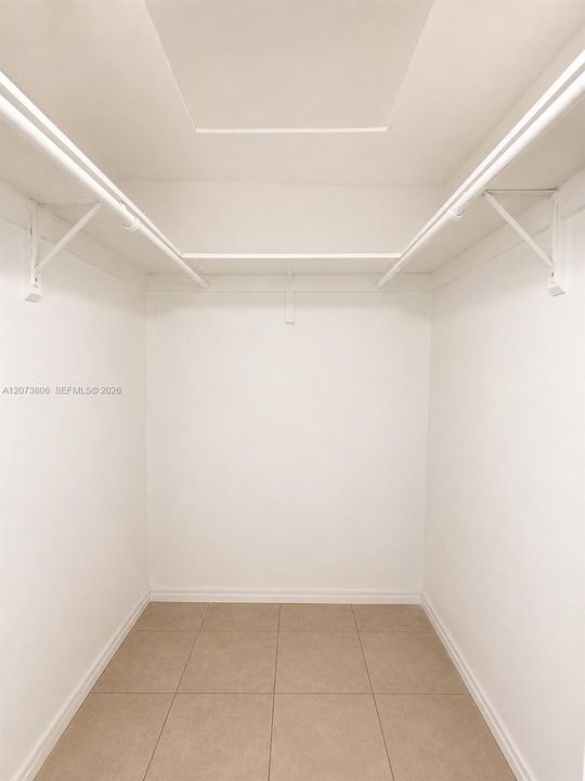 For Rent: $1,686 (1 beds, 1 baths, 583 Square Feet)