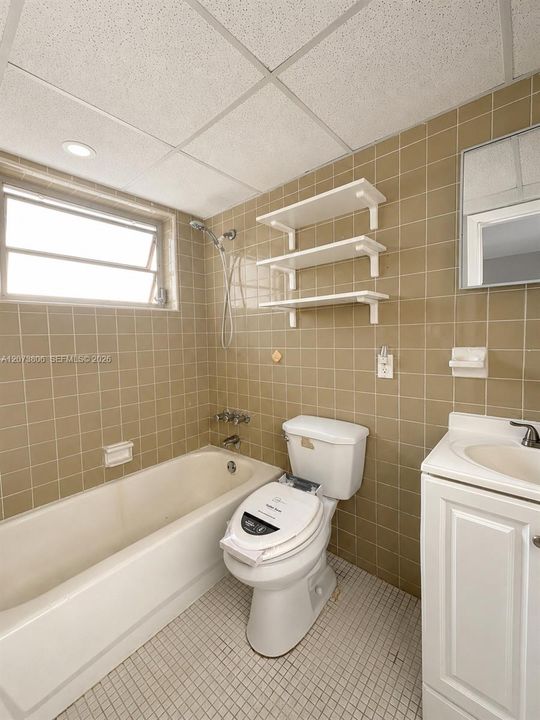 For Rent: $1,686 (1 beds, 1 baths, 583 Square Feet)