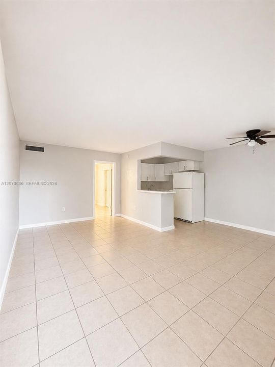 For Rent: $1,686 (1 beds, 1 baths, 583 Square Feet)