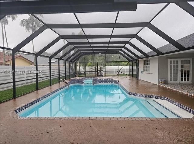 For Rent: $4,950 (4 beds, 2 baths, 3125 Square Feet)