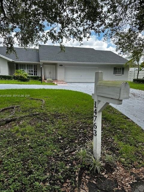 For Rent: $4,950 (4 beds, 2 baths, 3125 Square Feet)