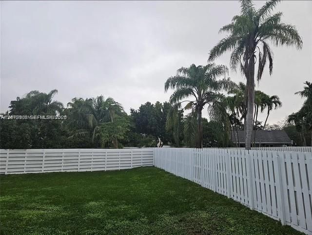 For Rent: $4,950 (4 beds, 2 baths, 3125 Square Feet)