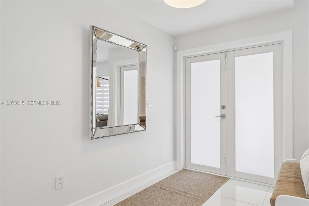 For Sale: $949,000 (3 beds, 2 baths, 1866 Square Feet)
