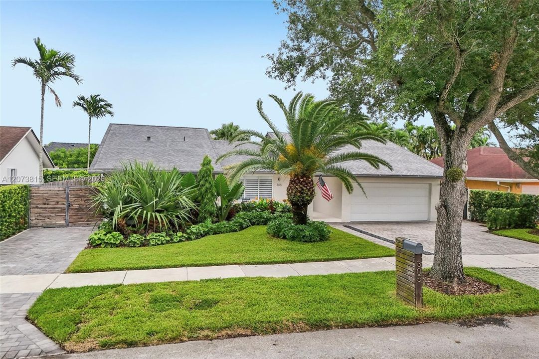 For Sale: $949,000 (3 beds, 2 baths, 1866 Square Feet)