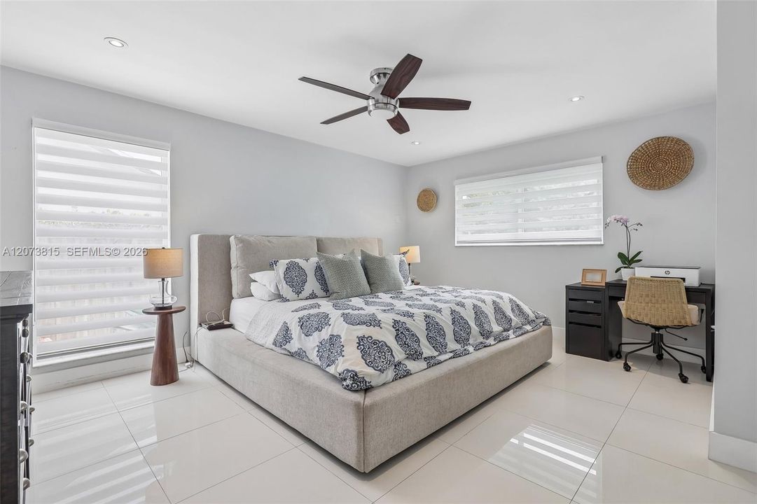 For Sale: $949,000 (3 beds, 2 baths, 1866 Square Feet)