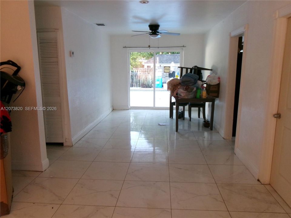 For Sale: $450,000 (4 beds, 2 baths, 1080 Square Feet)