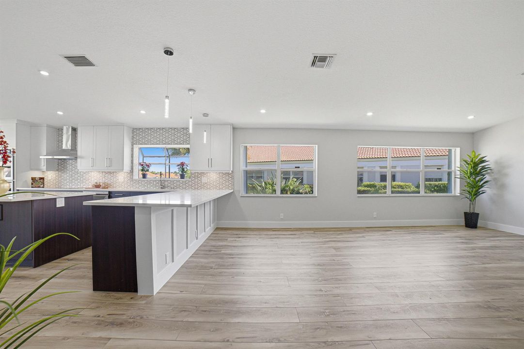Livingroom-Kitchen