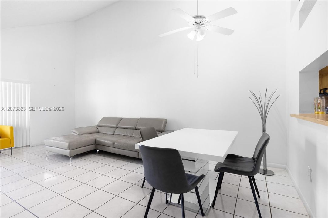 For Rent: $2,600 (3 beds, 2 baths, 1108 Square Feet)