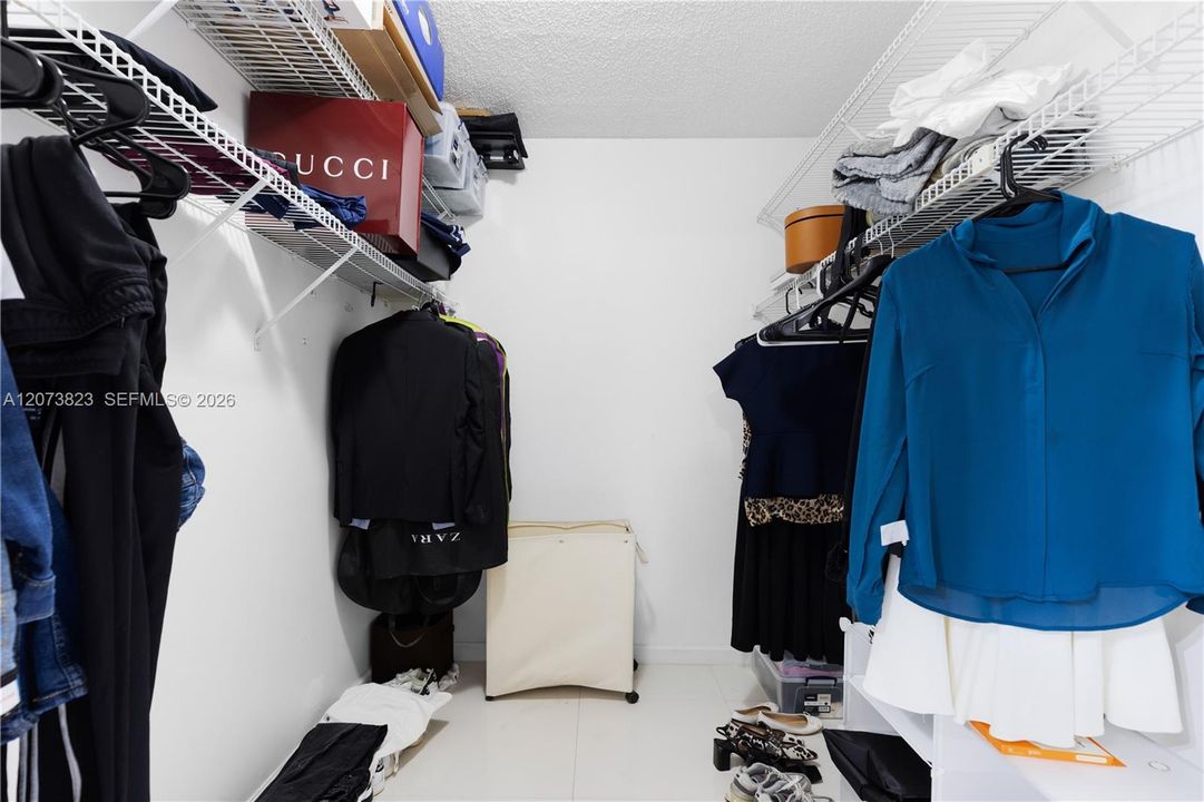 For Rent: $2,600 (3 beds, 2 baths, 1108 Square Feet)