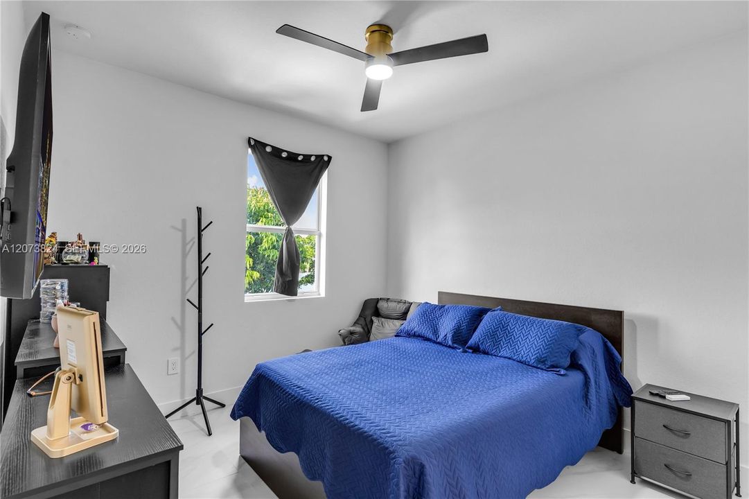 For Sale: $750,000 (5 beds, 4 baths, 2846 Square Feet)
