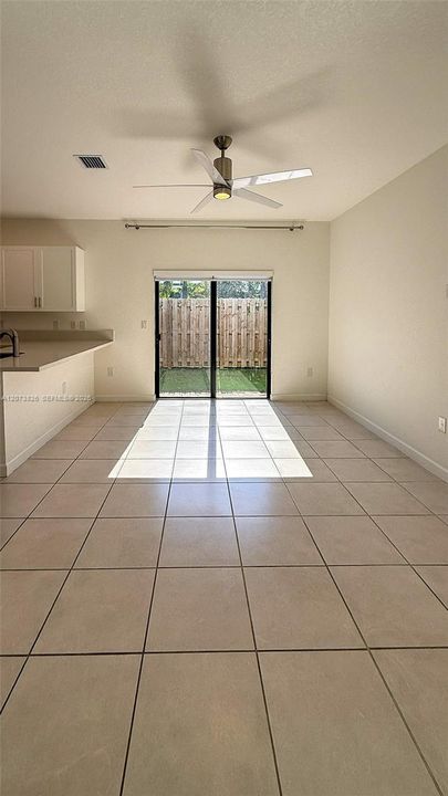 For Rent: $3,200 (3 beds, 2 baths, 1662 Square Feet)