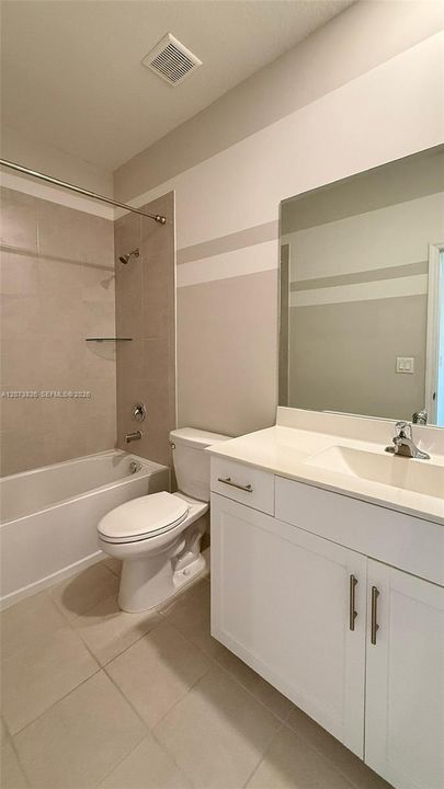 For Rent: $3,200 (3 beds, 2 baths, 1662 Square Feet)