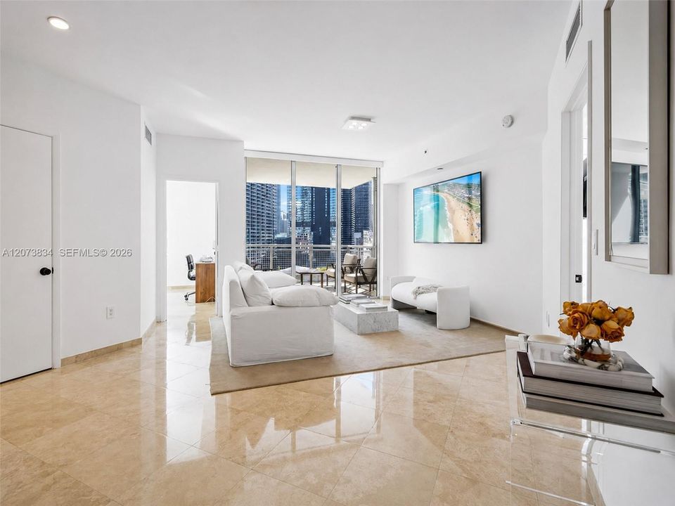 For Sale: $630,000 (2 beds, 2 baths, 1075 Square Feet)