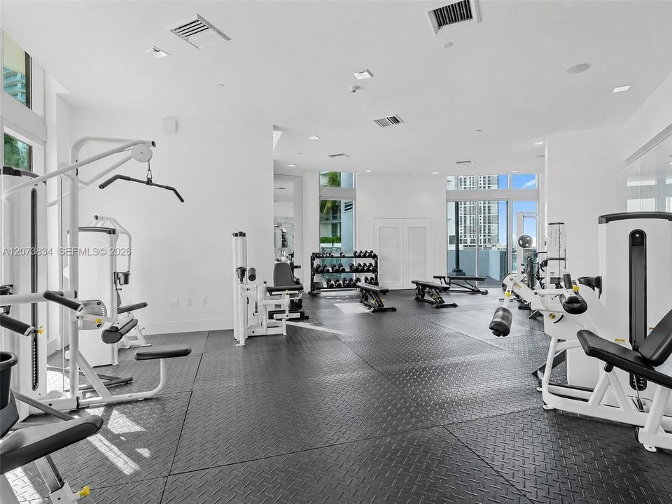 For Sale: $630,000 (2 beds, 2 baths, 1075 Square Feet)