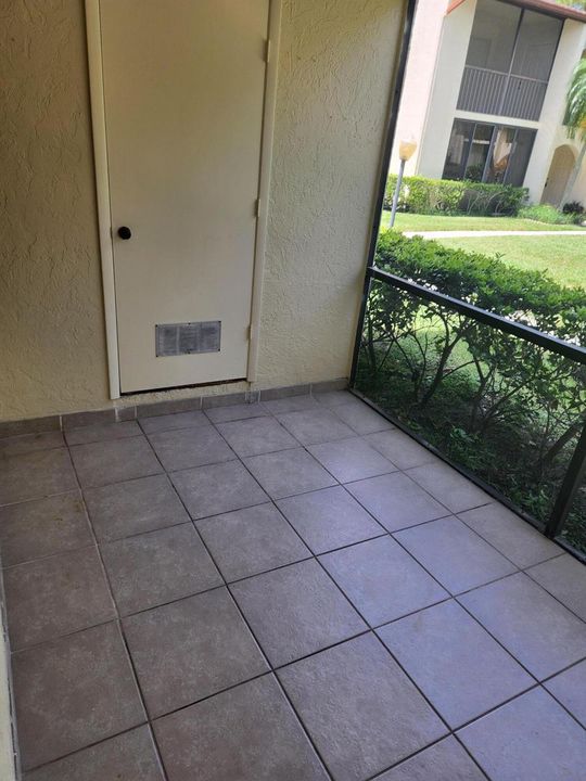 Screened in porch