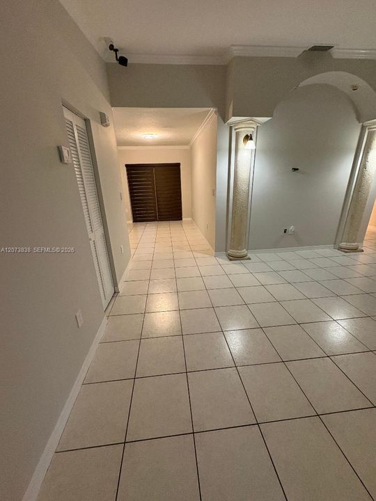 For Rent: $3,500 (4 beds, 2 baths, 1333 Square Feet)