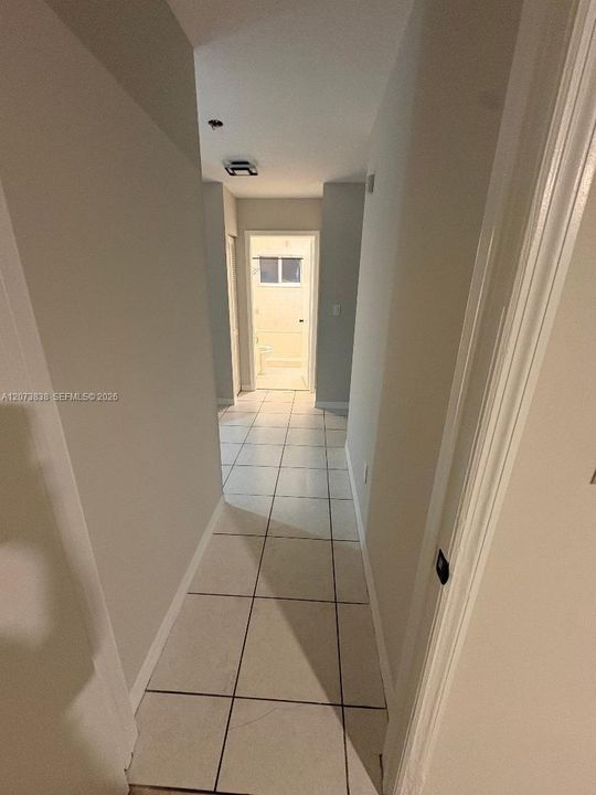 For Rent: $3,500 (4 beds, 2 baths, 1333 Square Feet)