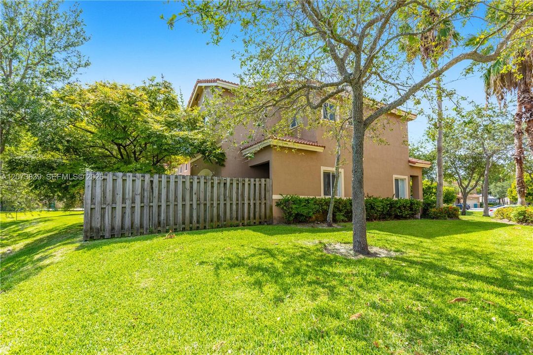 For Sale: $415,000 (3 beds, 2 baths, 1504 Square Feet)