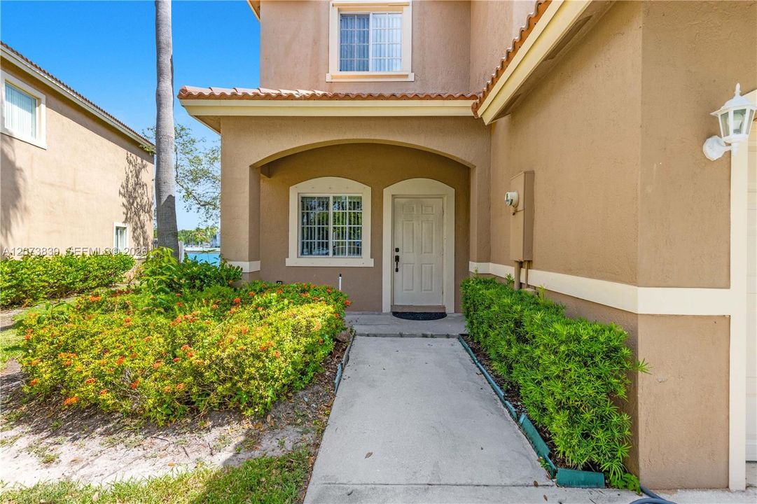 For Sale: $415,000 (3 beds, 2 baths, 1504 Square Feet)