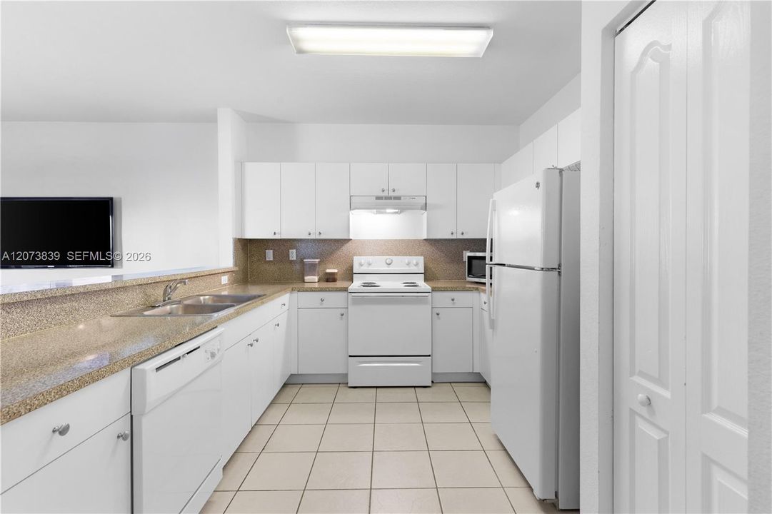 For Sale: $415,000 (3 beds, 2 baths, 1504 Square Feet)