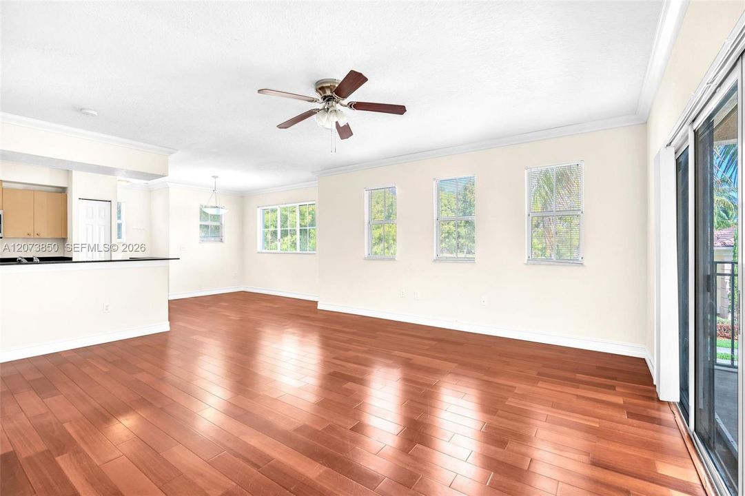 For Rent: $2,700 (2 beds, 2 baths, 1205 Square Feet)