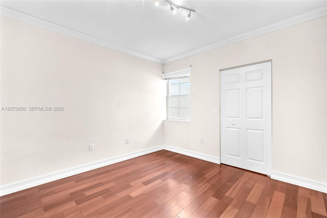 For Rent: $2,700 (2 beds, 2 baths, 1205 Square Feet)