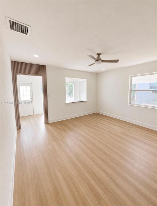 For Sale: $519,000 (3 beds, 2 baths, 1153 Square Feet)