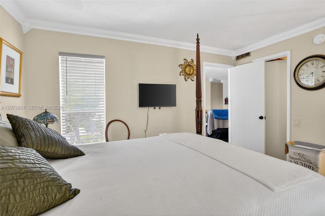 For Rent: $2,199 (3 beds, 2 baths, 1003 Square Feet)