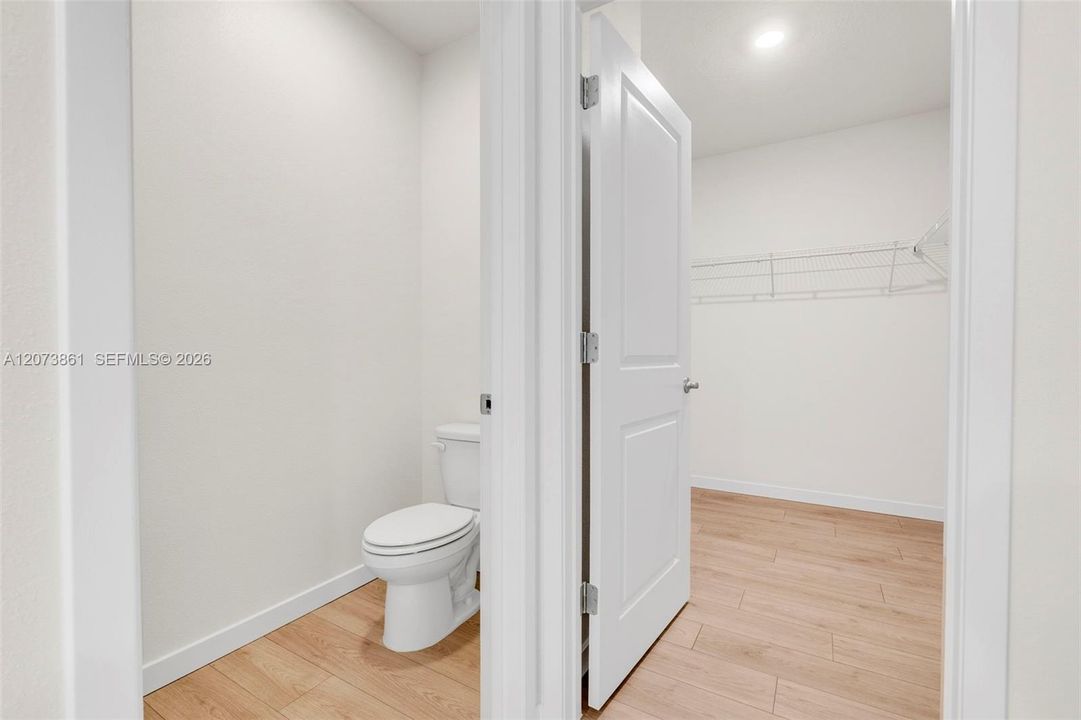 В аренду: $2,800 (4 спален, 2 ванн, 0 Квадратных фут)