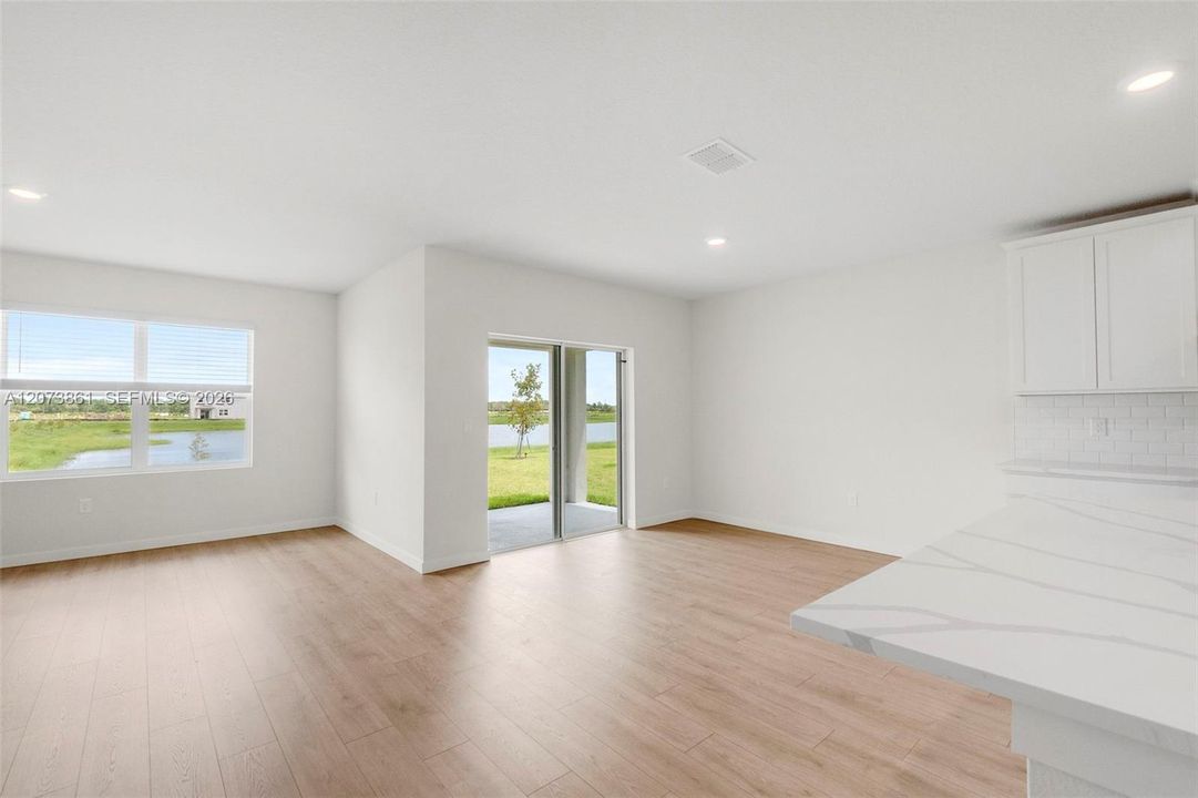 В аренду: $2,800 (4 спален, 2 ванн, 0 Квадратных фут)
