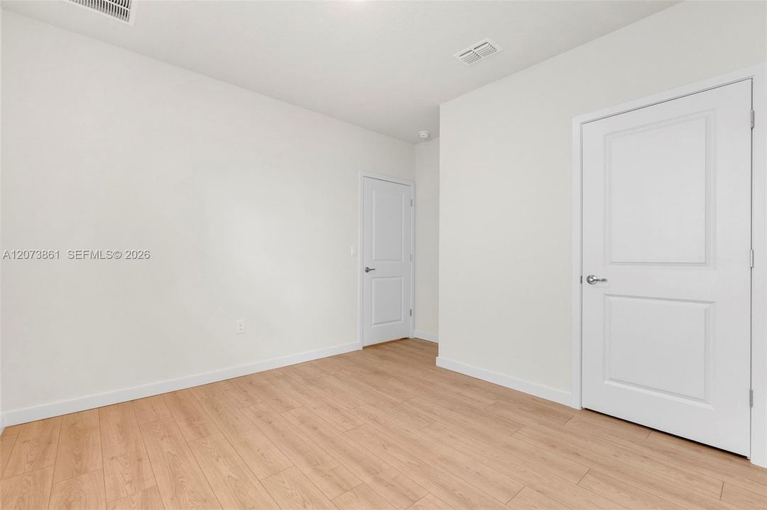 В аренду: $2,800 (4 спален, 2 ванн, 0 Квадратных фут)