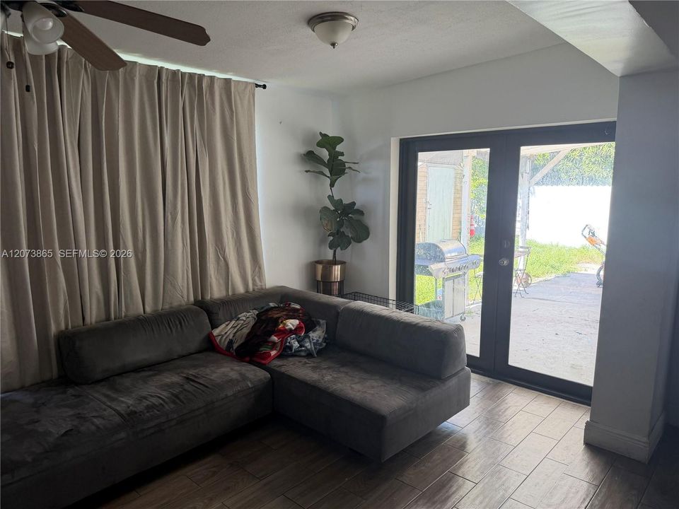 For Sale: $650,000 (4 beds, 2 baths, 1832 Square Feet)