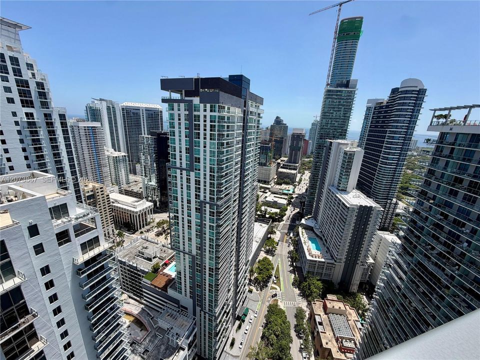 For Sale: $1,650,000 (2 beds, 2 baths, 1286 Square Feet)