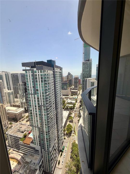 For Sale: $1,650,000 (2 beds, 2 baths, 1286 Square Feet)