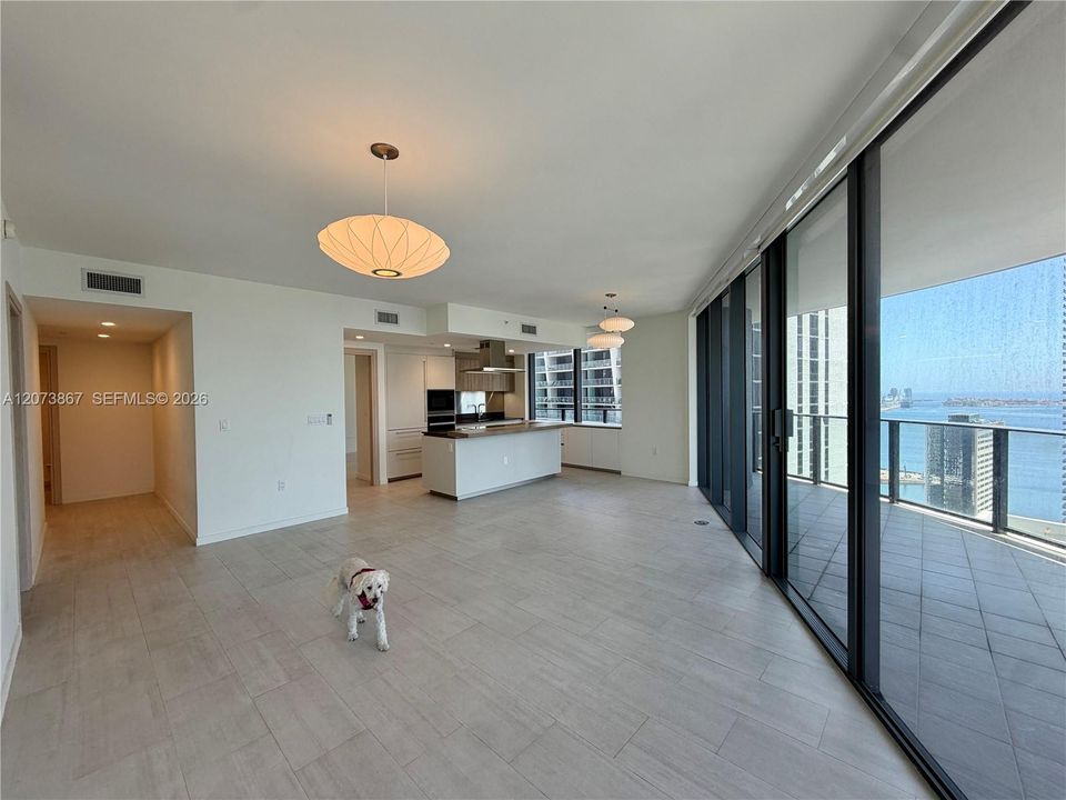 For Sale: $1,650,000 (2 beds, 2 baths, 1286 Square Feet)