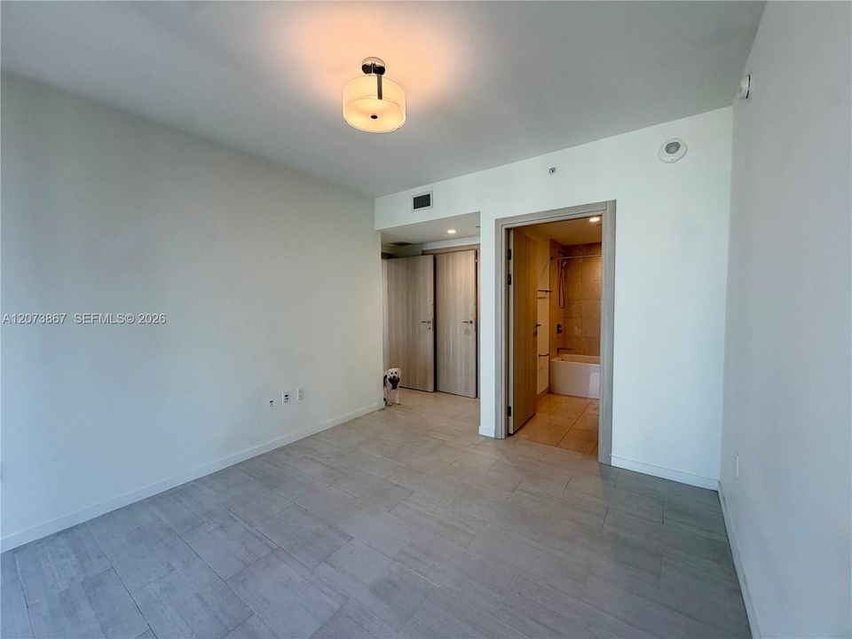 For Sale: $1,650,000 (2 beds, 2 baths, 1286 Square Feet)
