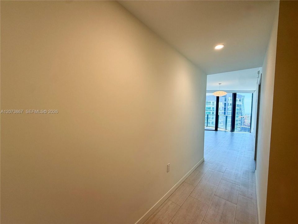 For Sale: $1,650,000 (2 beds, 2 baths, 1286 Square Feet)