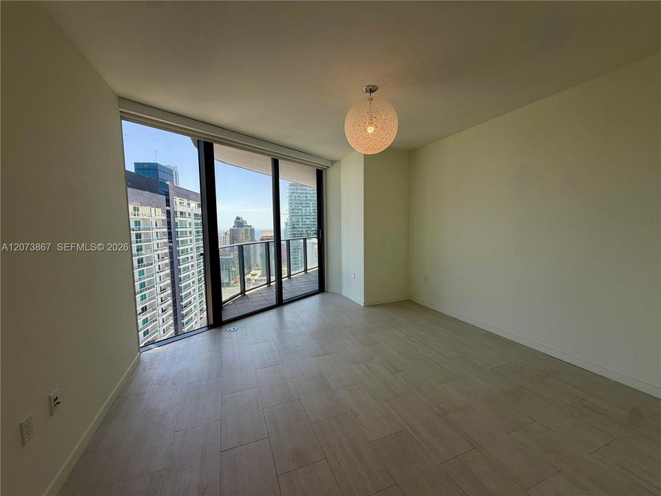 For Sale: $1,650,000 (2 beds, 2 baths, 1286 Square Feet)