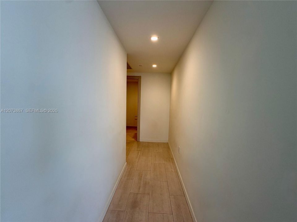 For Sale: $1,650,000 (2 beds, 2 baths, 1286 Square Feet)