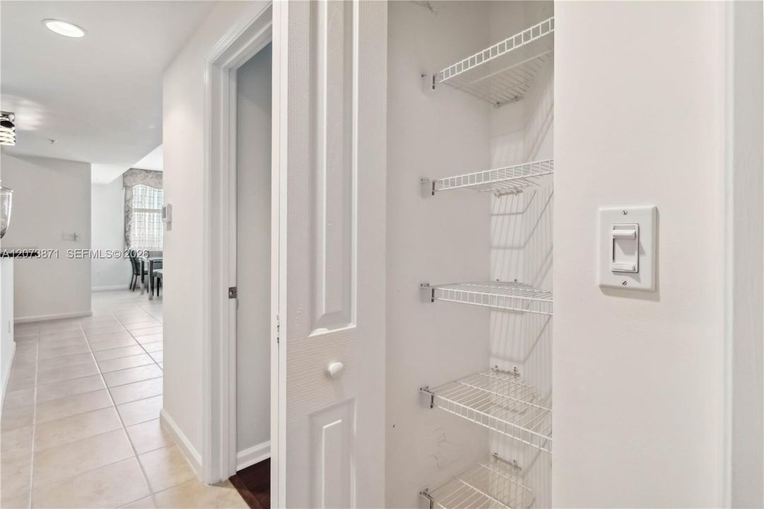 For Rent: $3,400 (2 beds, 2 baths, 1379 Square Feet)