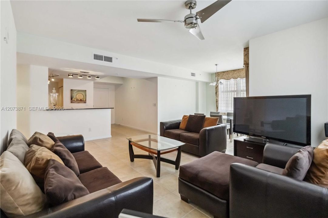 For Rent: $3,400 (2 beds, 2 baths, 1379 Square Feet)