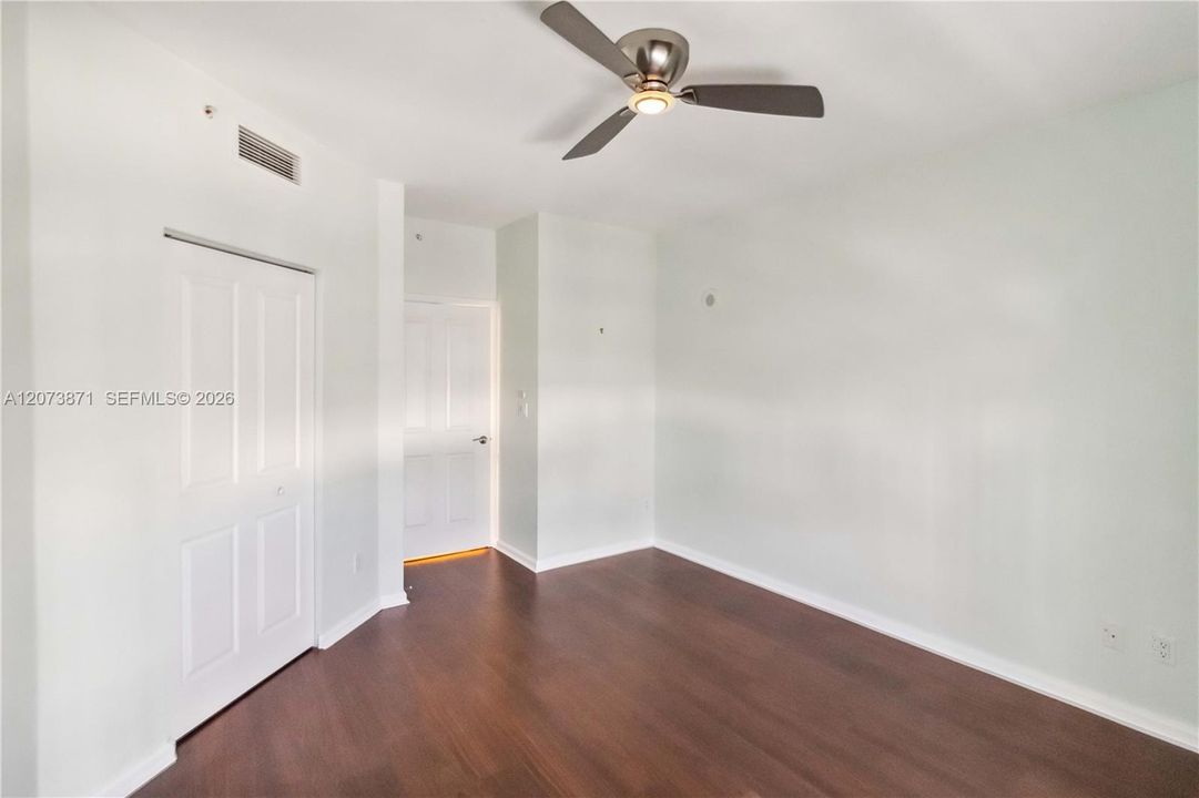 For Rent: $3,400 (2 beds, 2 baths, 1379 Square Feet)