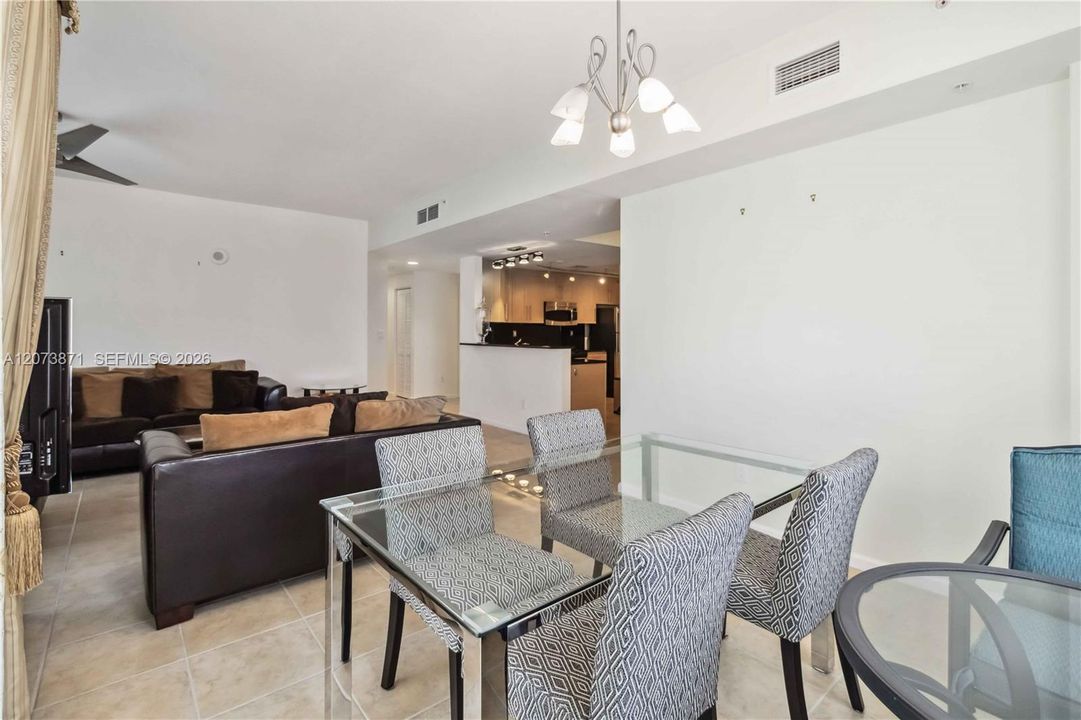 For Rent: $3,400 (2 beds, 2 baths, 1379 Square Feet)