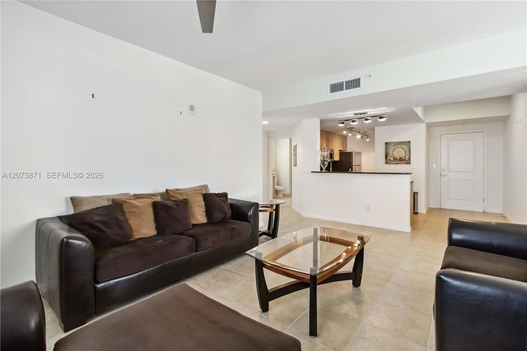 For Rent: $3,400 (2 beds, 2 baths, 1379 Square Feet)