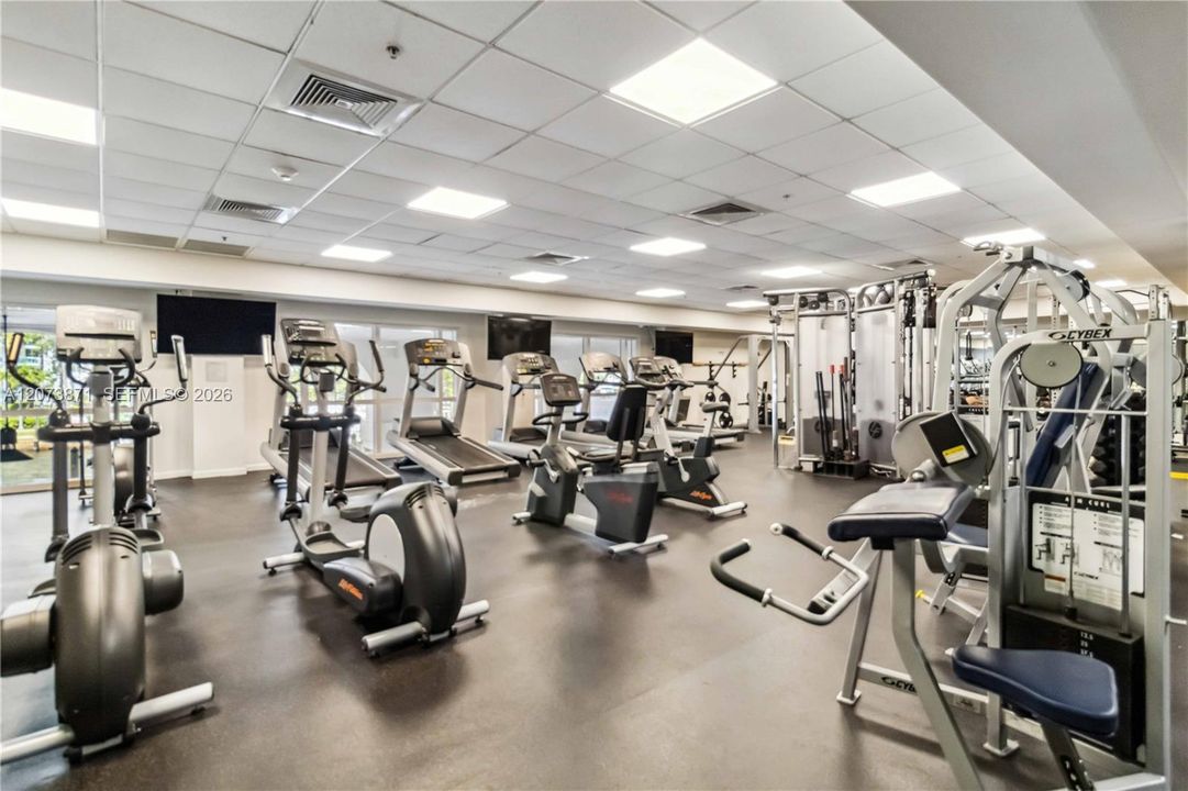 For Rent: $3,400 (2 beds, 2 baths, 1379 Square Feet)