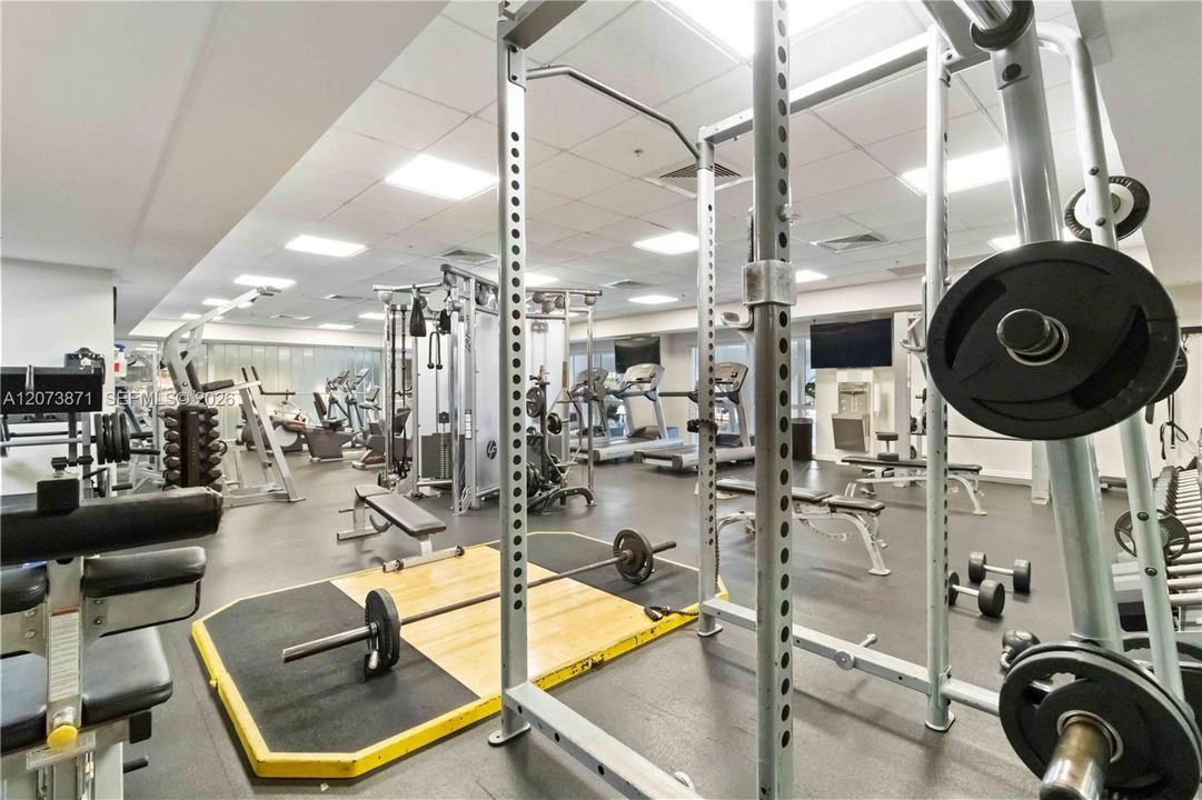 For Rent: $3,400 (2 beds, 2 baths, 1379 Square Feet)