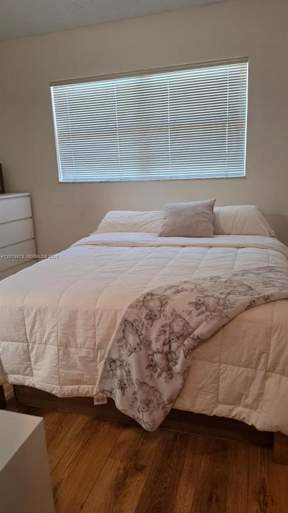 For Sale: $113,000 (2 beds, 2 baths, 850 Square Feet)